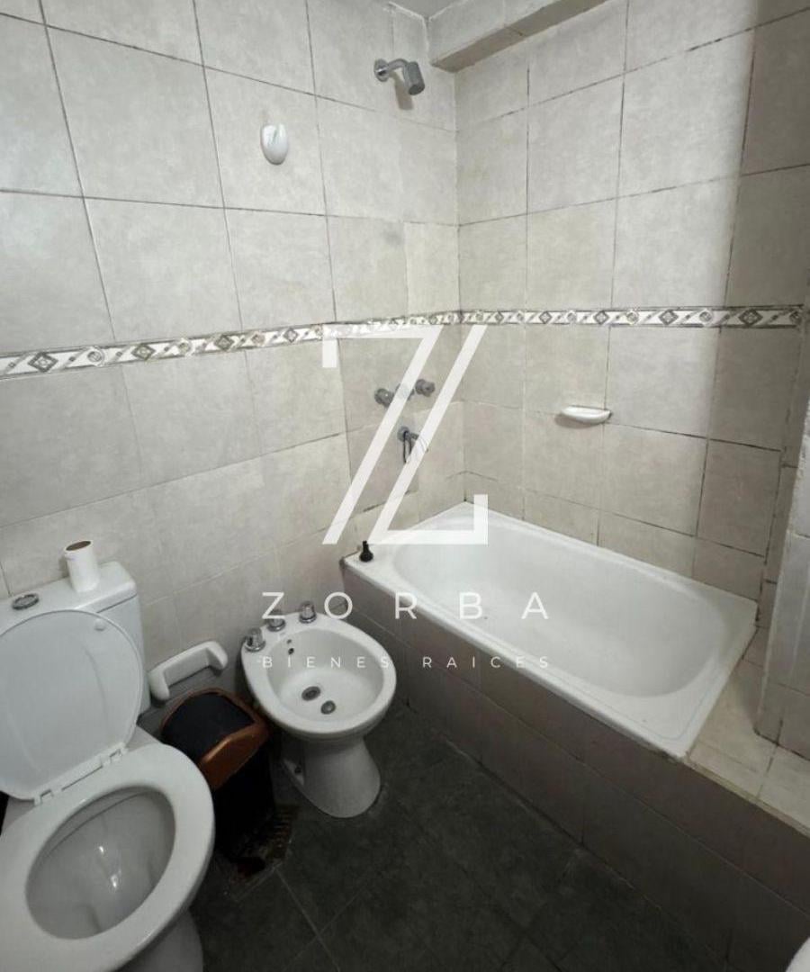 Departamento en Alquiler 2 Dormitorios con Cochera