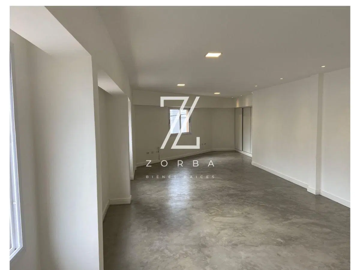 OFICINA CÉNTRICA EN ALQUILER – ESQUINA URQUIZA Y FLORIDA 5