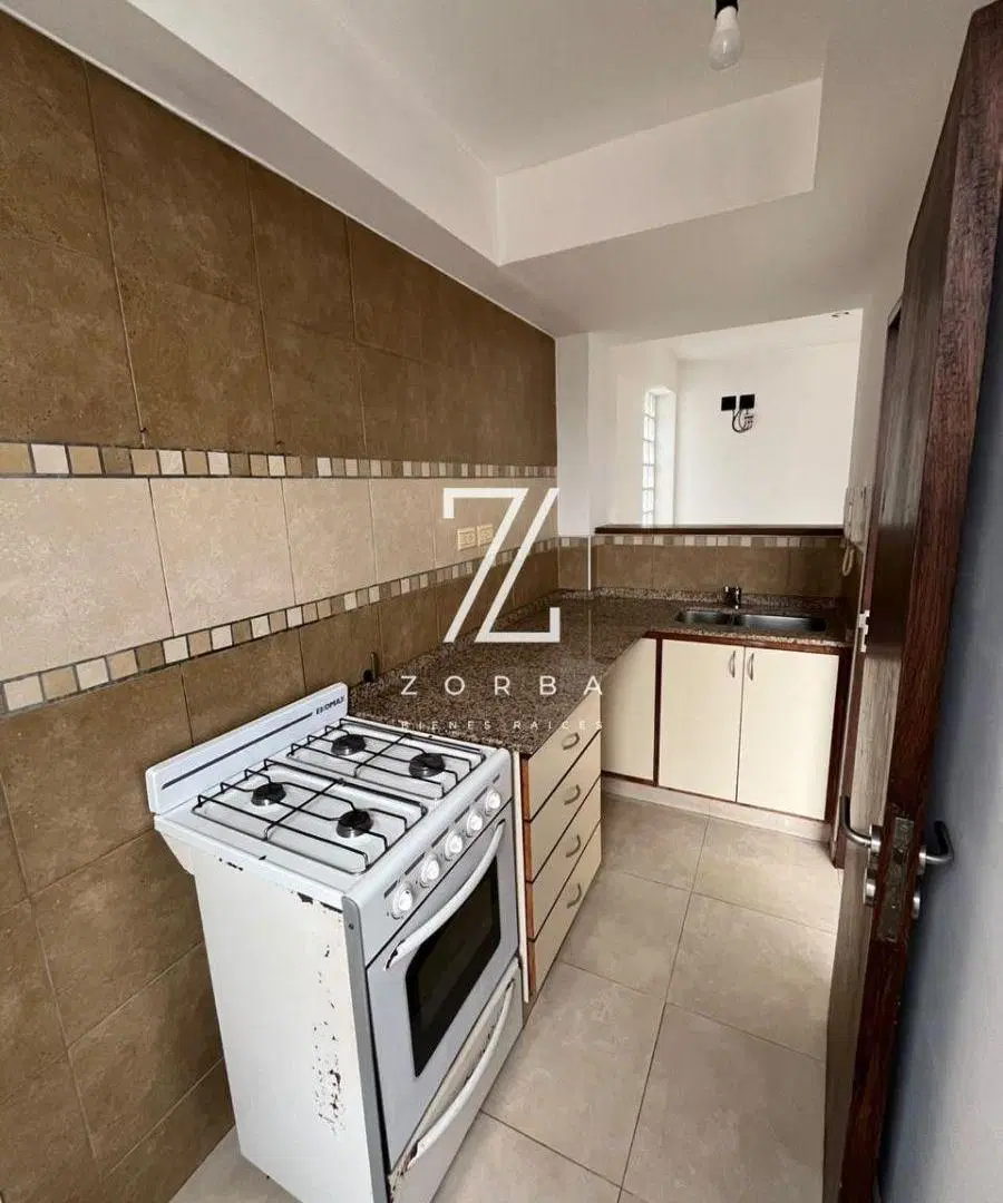 DEPARTAMENTO EN ALQUILER | Funcional, luminoso y en excelente ubicación. 2