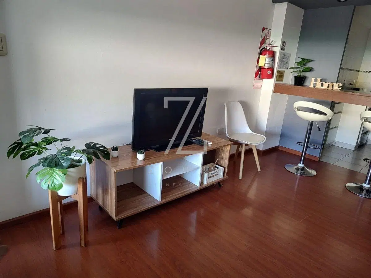 Monoambiente en alquiler Av. del Bicentenario 1469 2