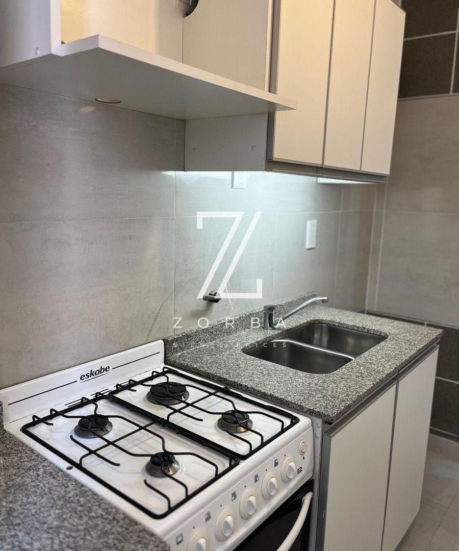 Foto de DEPARTAMENTO EN ALQUILER – AV. BELGRANO 1557, imagen 5