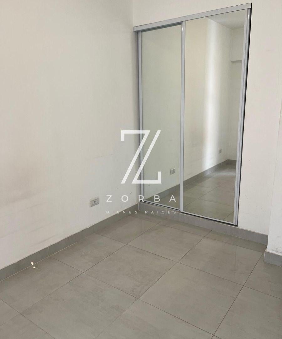 Foto de DEPARTAMENTO EN ALQUILER – AV. BELGRANO 1557, imagen 2