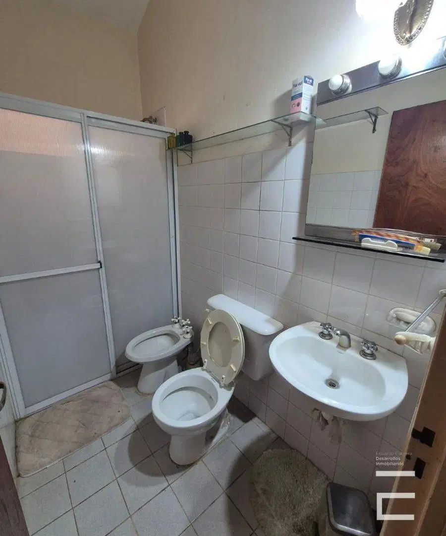 Casa en alquiler c/ cochera en Otros Barrios 1