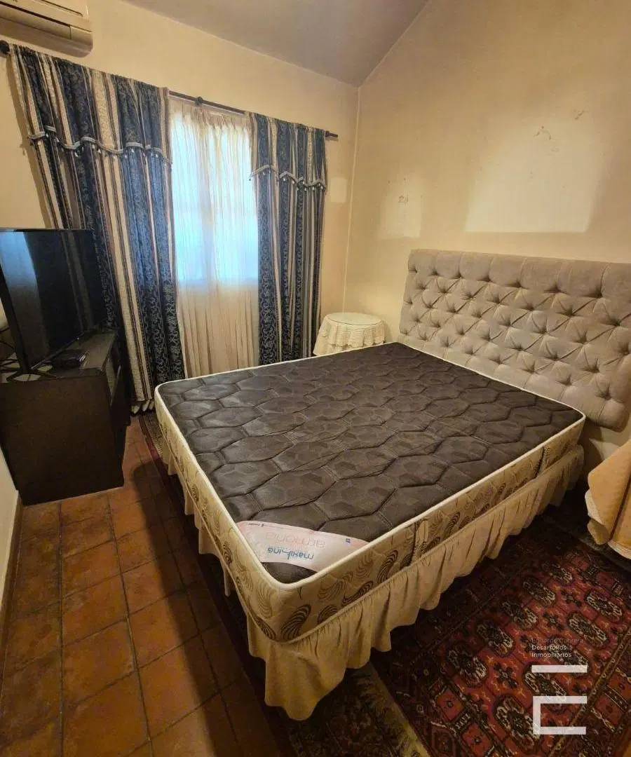 Casa en alquiler c/ cochera en Otros Barrios 2