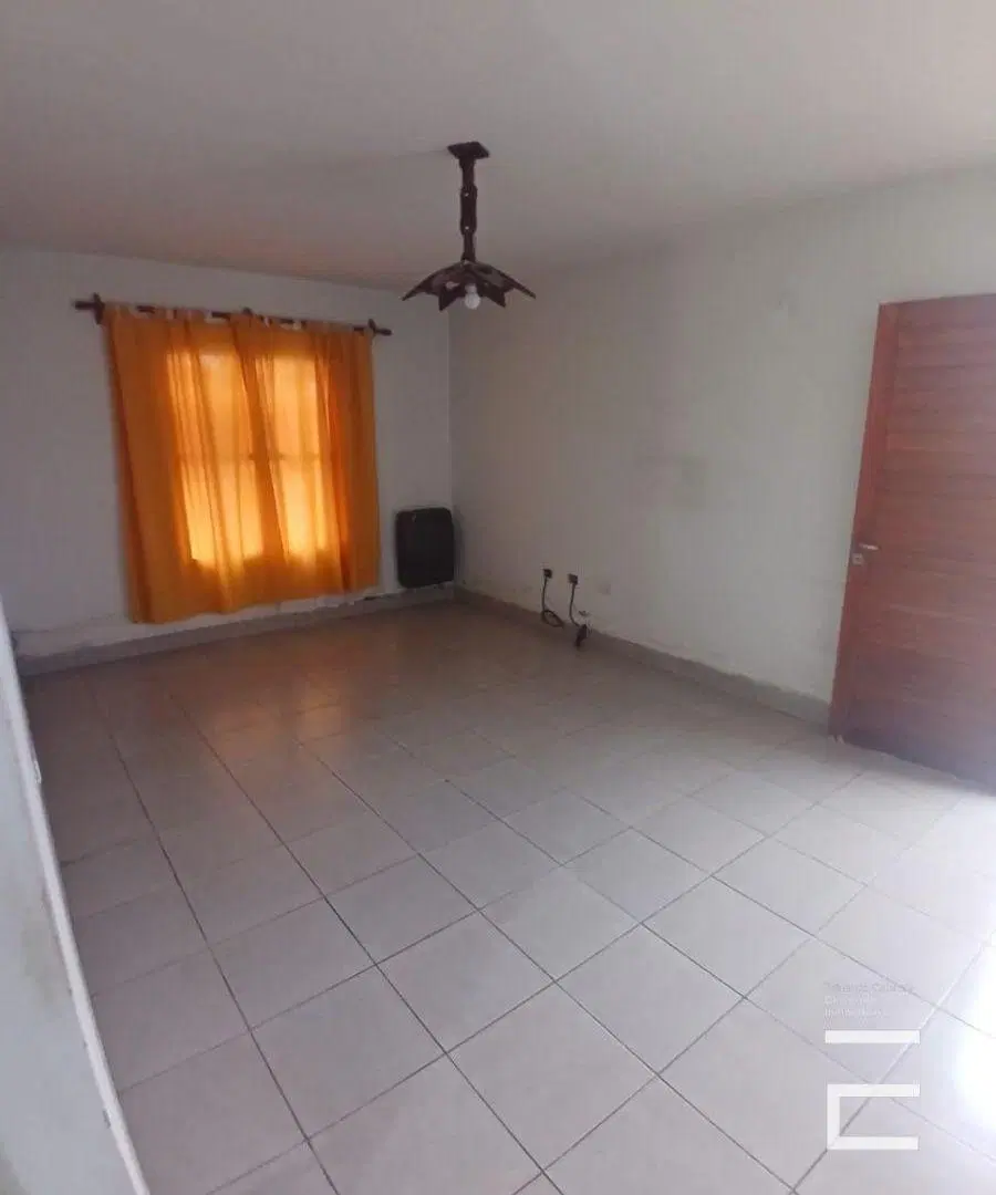 Casa en alquiler en El Huaico 1