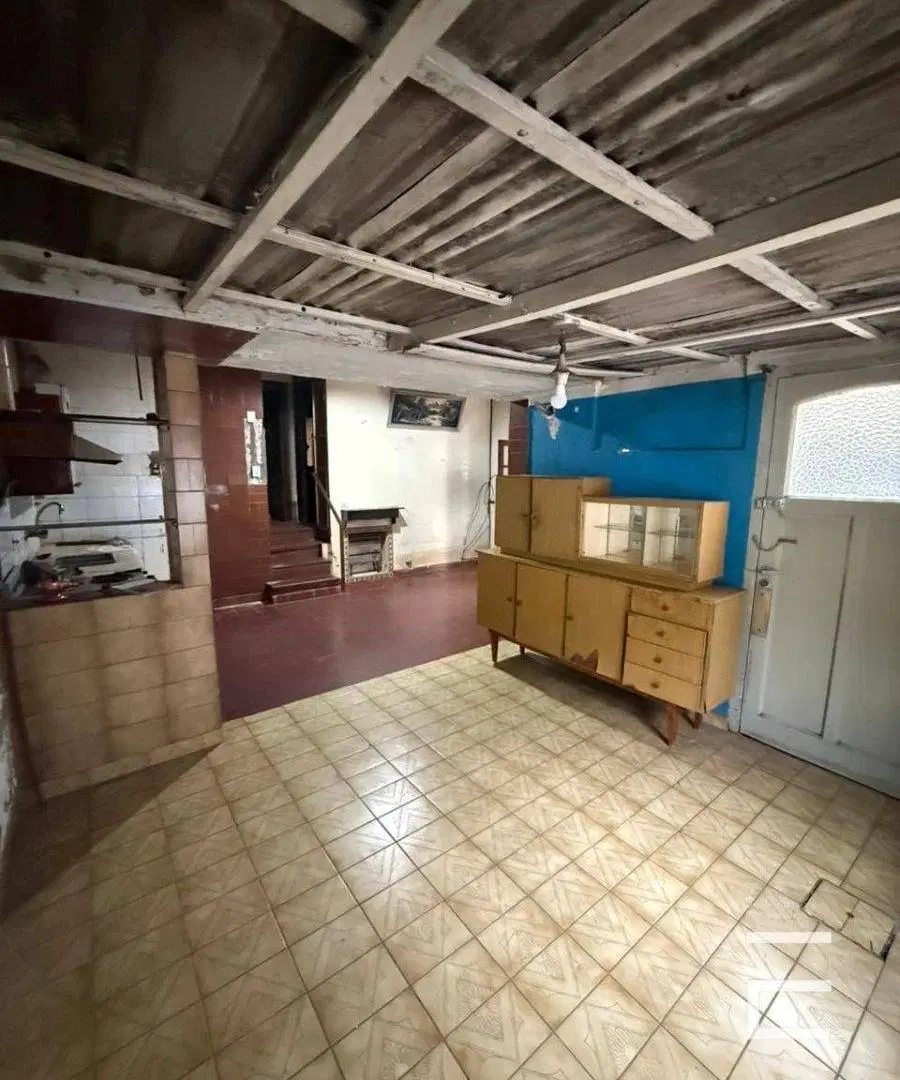 Casa en venta c/ cochera en Otros Barrios 1