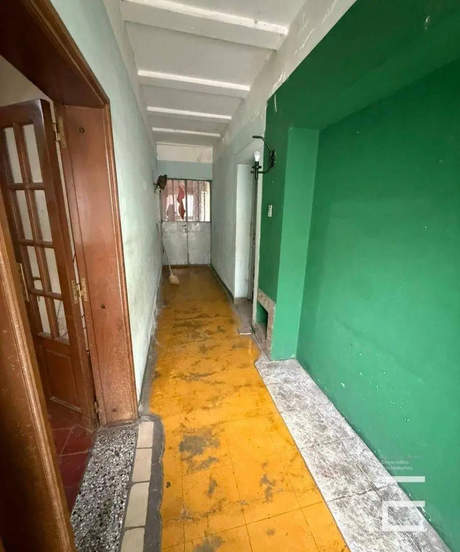 Casa en venta c/ cochera en Otros Barrios 4