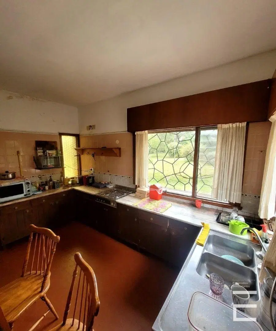 Casa en alquiler c/ cochera en San Lorenzo 5