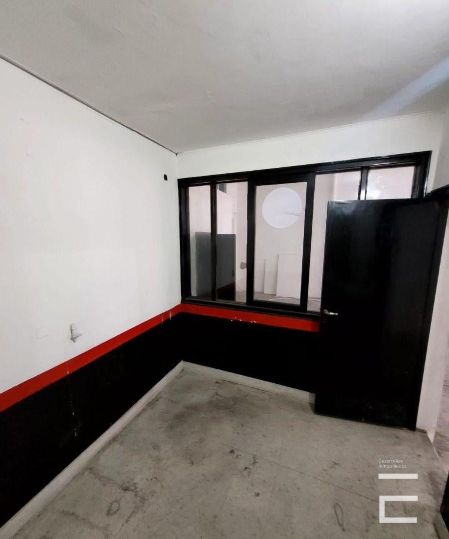 Foto de Galpón en alquiler de 420m2 ubicado en Centro, imagen 4