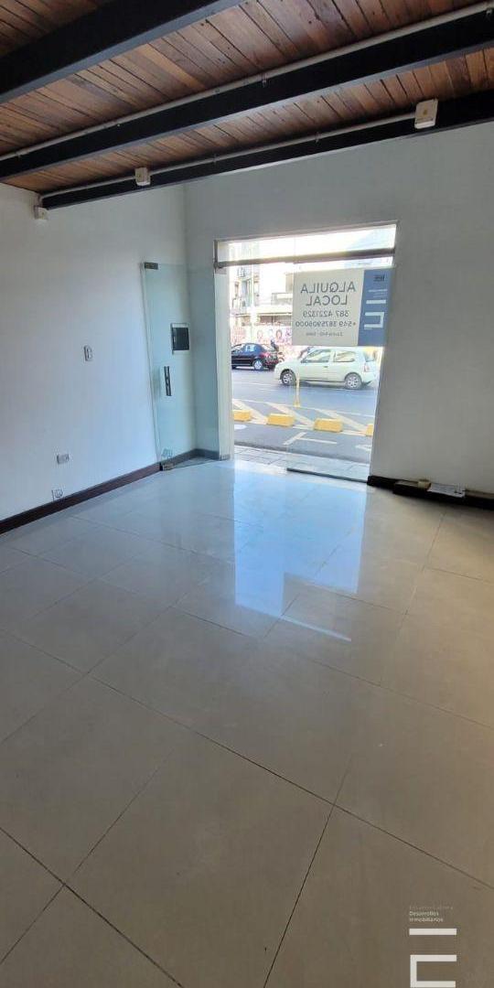 Foto de Local comercial en alquiler ubicado en Centro, imagen 2