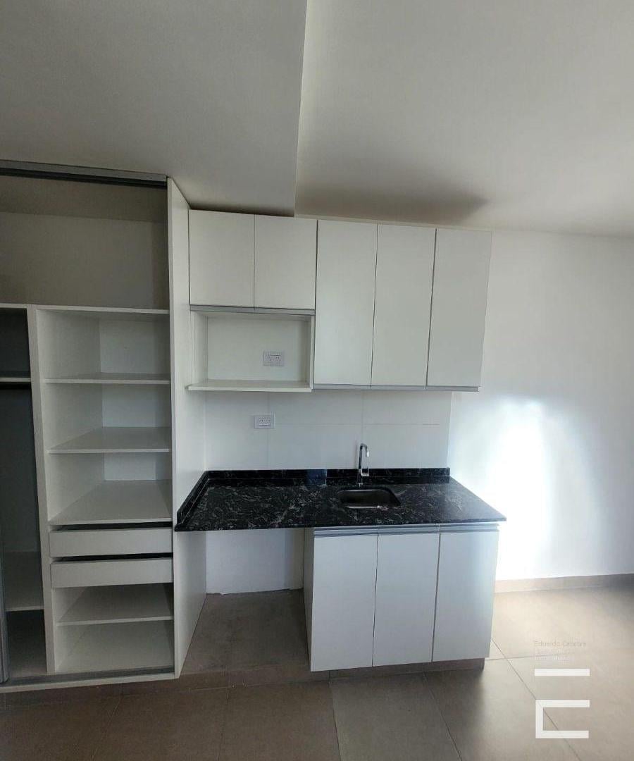 Foto de Departamento en alquiler c/ cochera en Otros Barrios, imagen 1