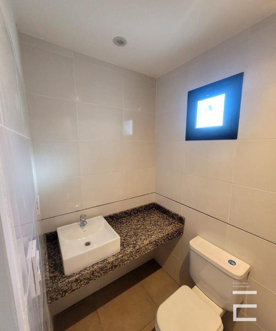 Foto de Departamento en alquiler c/ cochera en Otros Barrios, imagen 3
