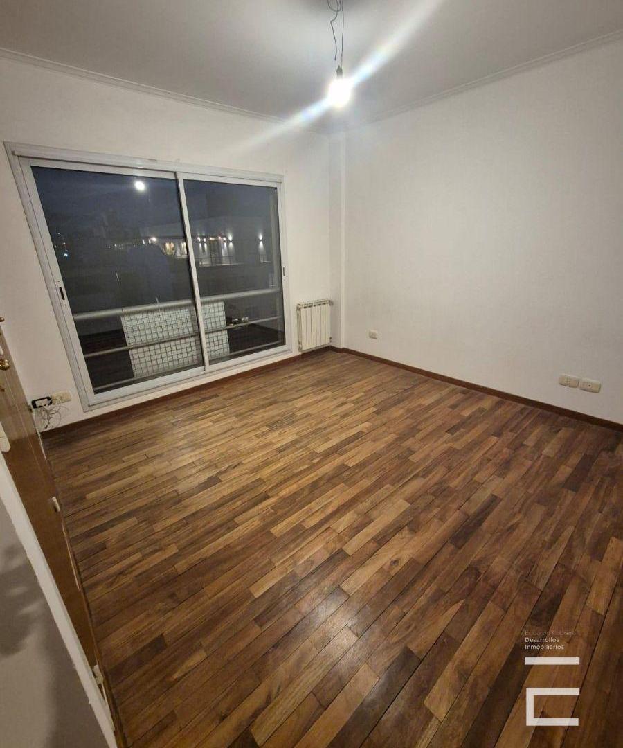 Foto de Departamento en venta c/ cochera en Centro, imagen 1