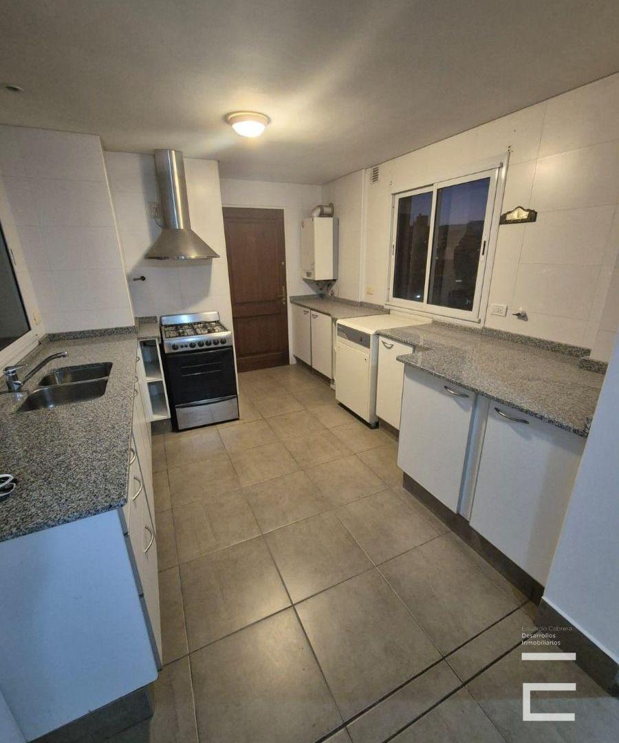 Foto de Departamento en venta c/ cochera en Centro, imagen 3