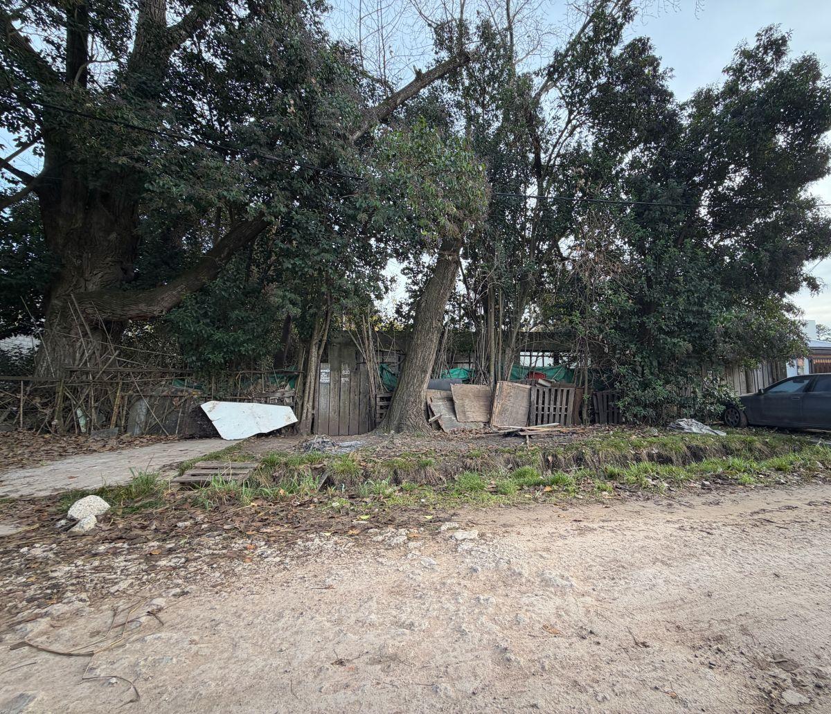 Terreno En Zona Industrial Con Mejoras En Villa Rosa