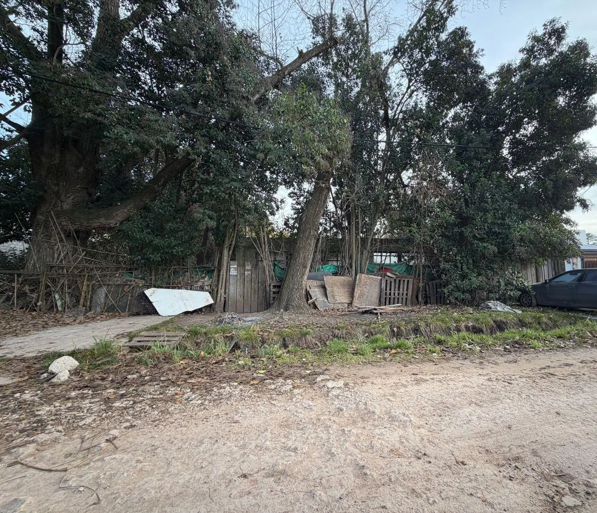 Terreno En Zona Industrial Con Mejoras En Villa Rosa 4
