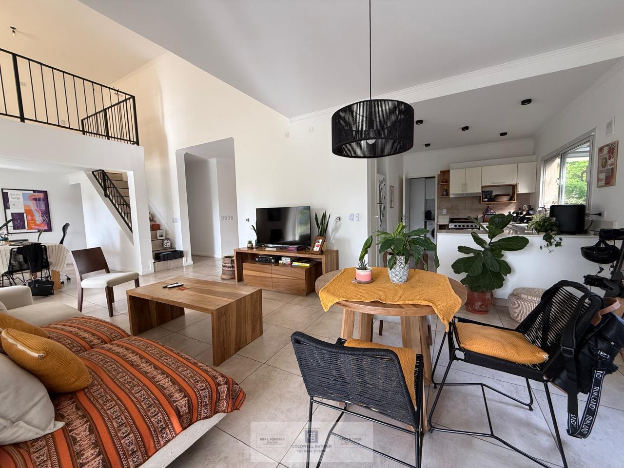 Foto de Casa en Venta en El Canton, imagen 3