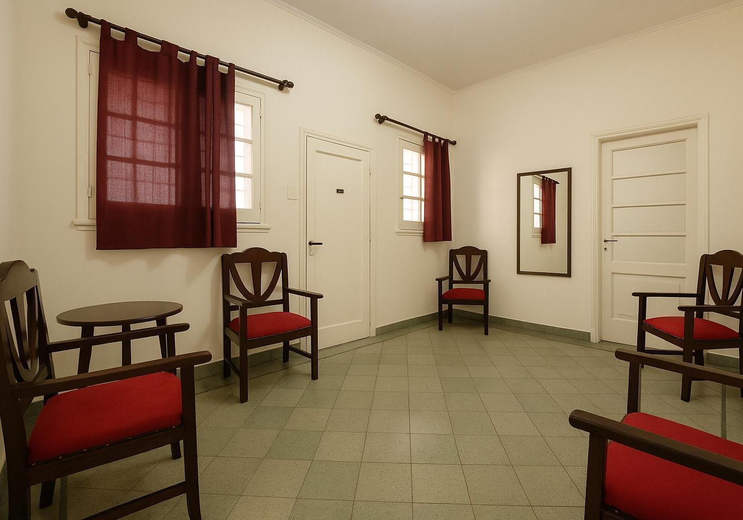 Casa en venta de 2 dormitorios c/cochera y patio