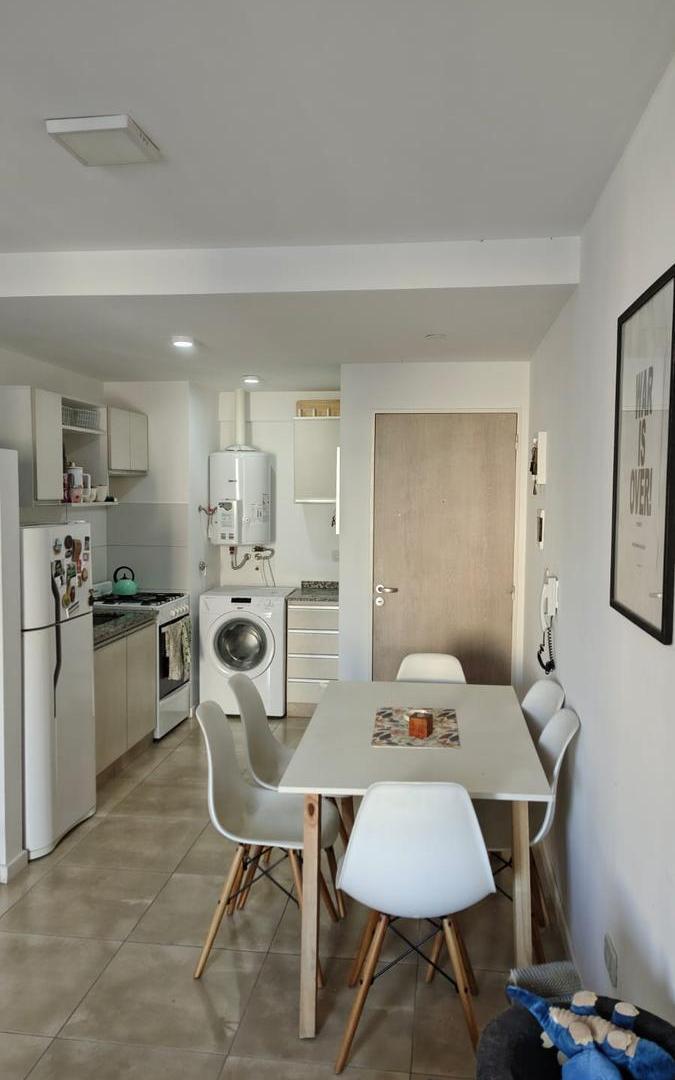 Departamento de 1 dormitorio al contra frente piso 7