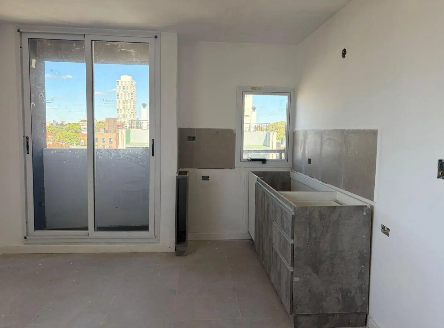 Departamento en Venta de 2 dormitorios con  Balcon  y terraza exclusiva 3