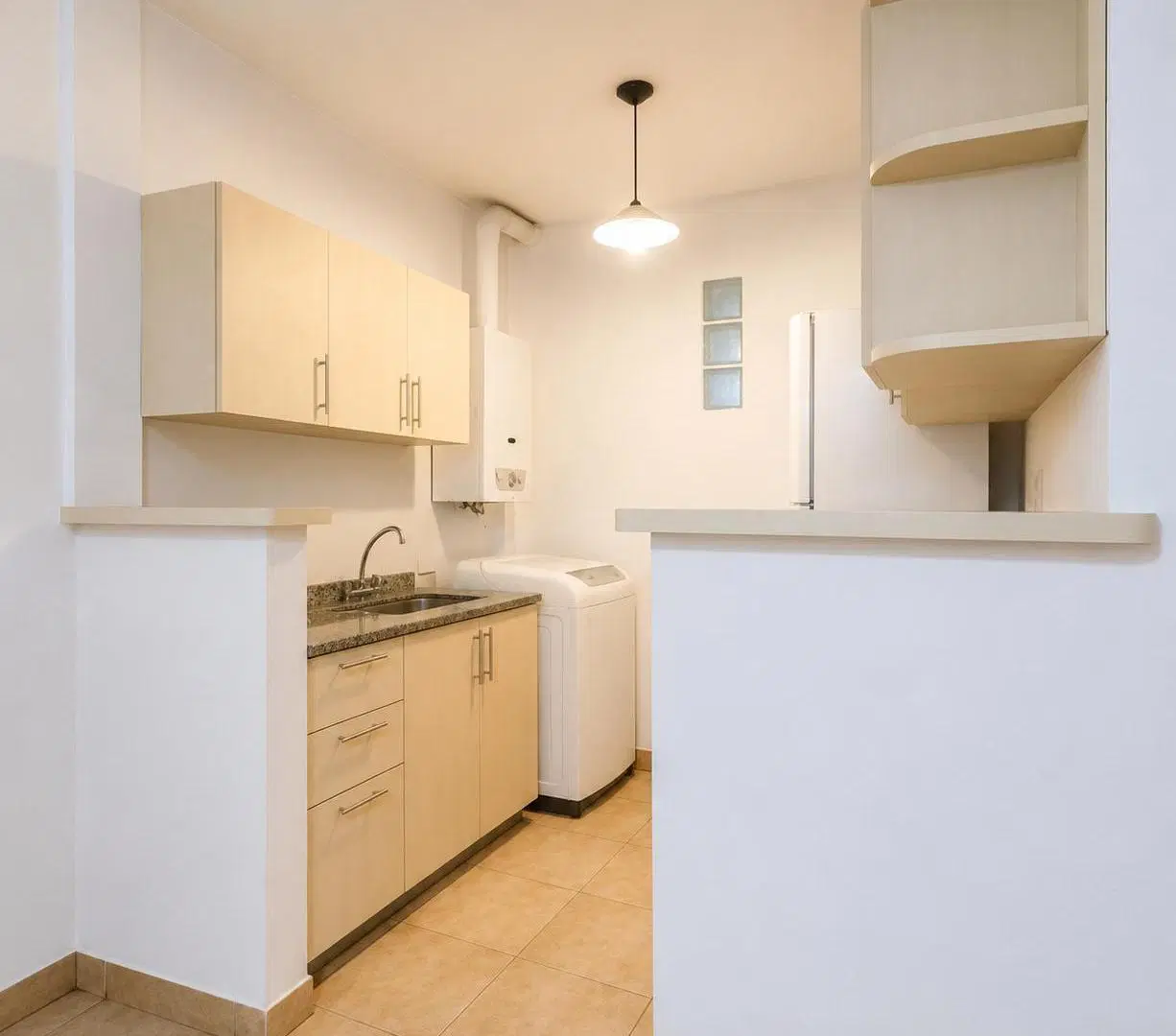 Departamento en venta 1 dormitorio c/ patio y cochera 1
