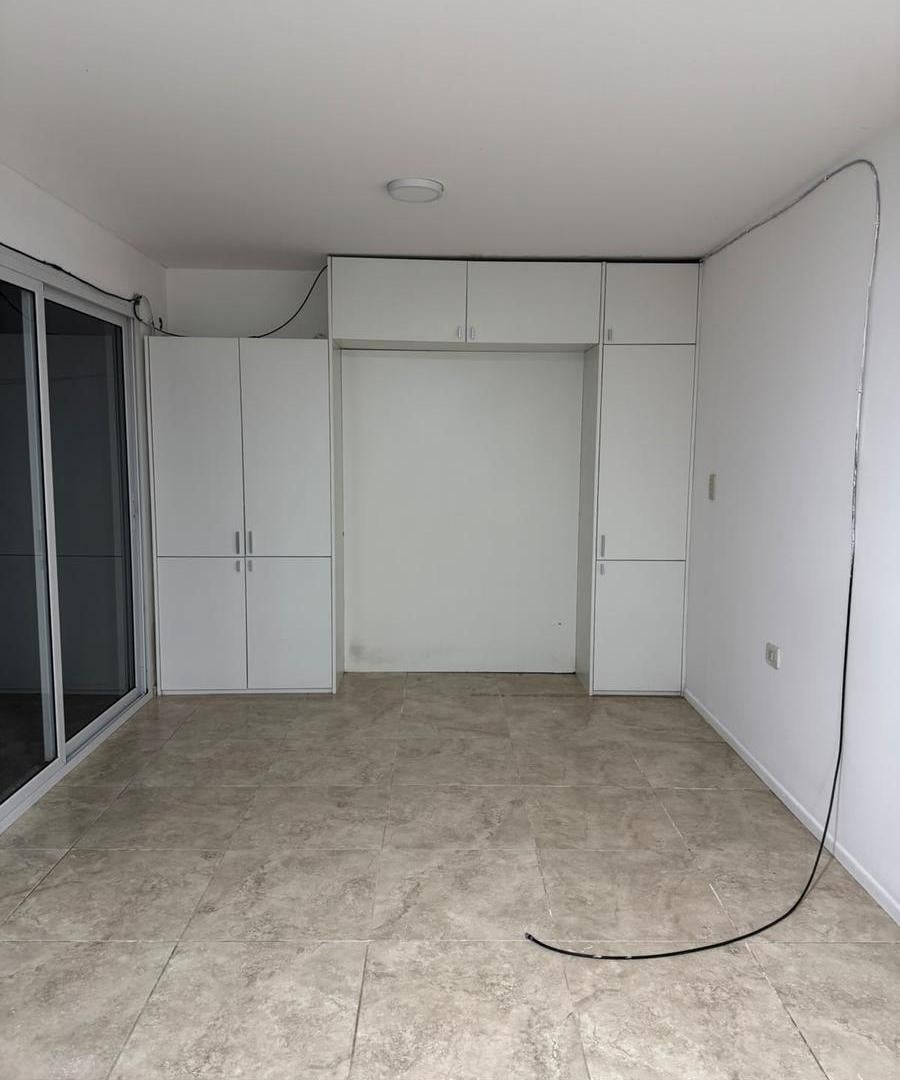 Foto de Venta de departamento Monoambiente con Patio, imagen 4