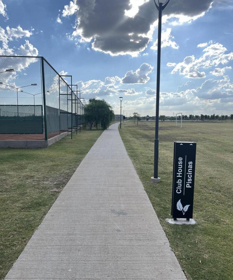 Foto de Terreno en Venta en Vida Club de Campo, imagen 5