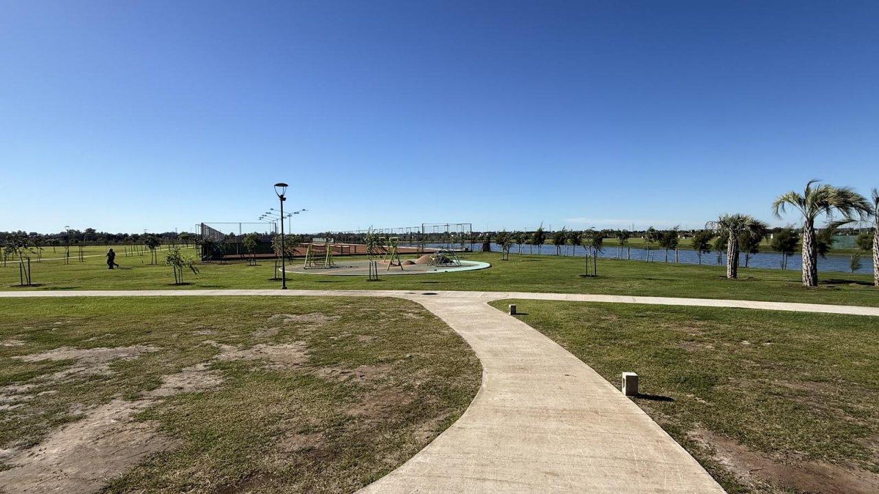 Foto de Lote en Venta Vida Club de Campo- Funes, imagen 3