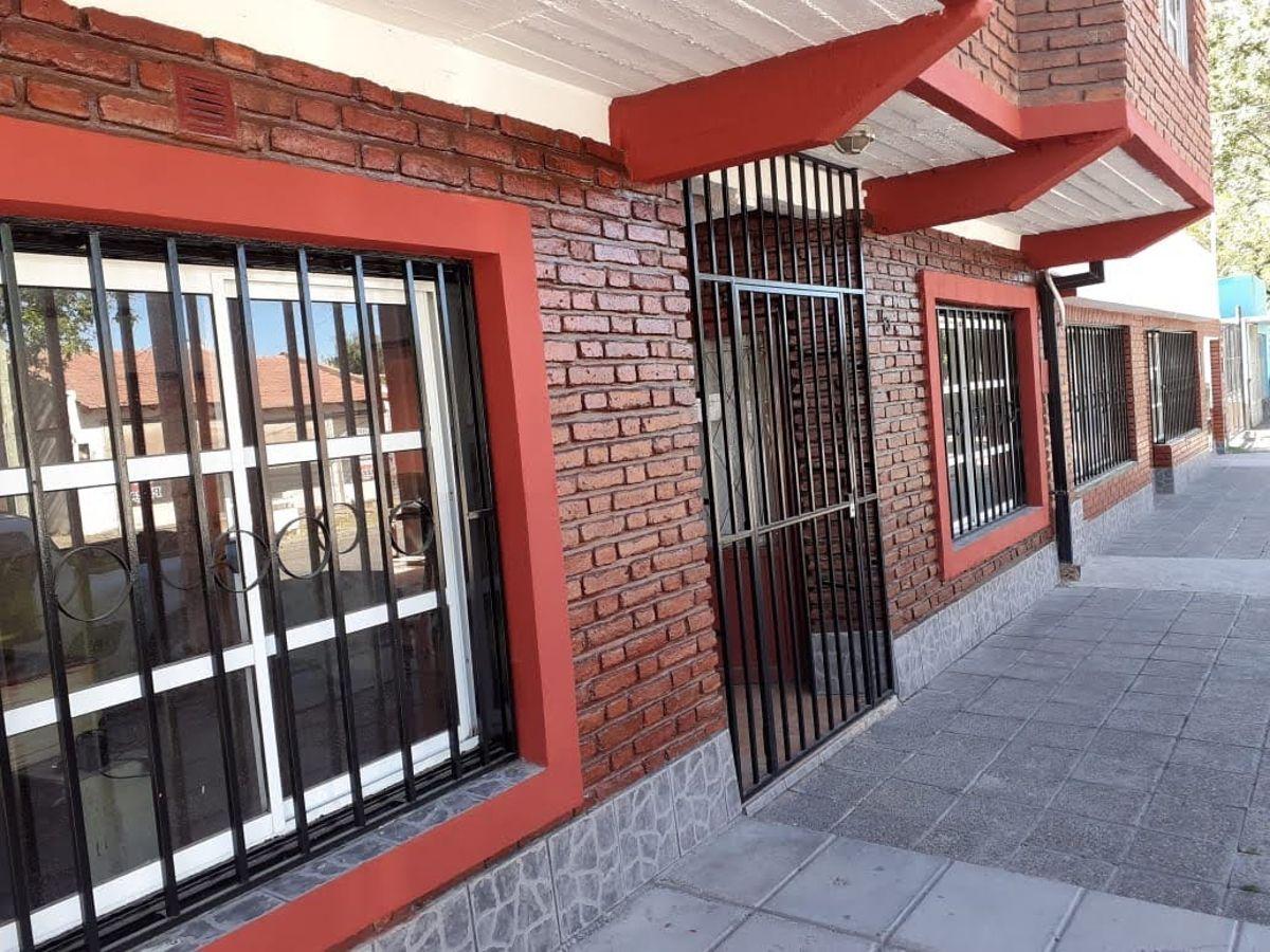Complejo Departamentos y Locales en VENTA (Centro de Plottier).