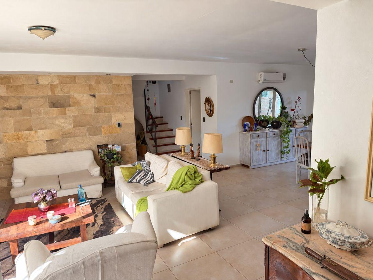 Foto de Alquiler Casa Nivel Gerencial Plottier, imagen 5