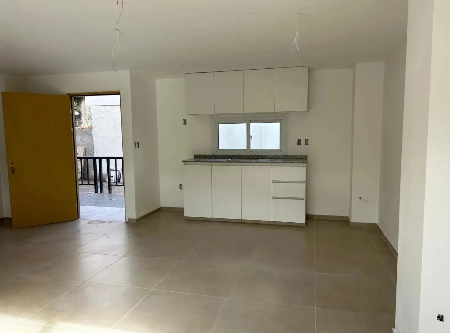 Alquiler Casa Dúplex a Estrenar, 2 Dormitorios en Malvin Norte (con garaje) 5