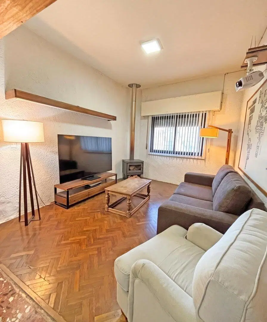 Venta de Casa 2 Dormitorios en La Unión, Montevideo (con Cochera) 5