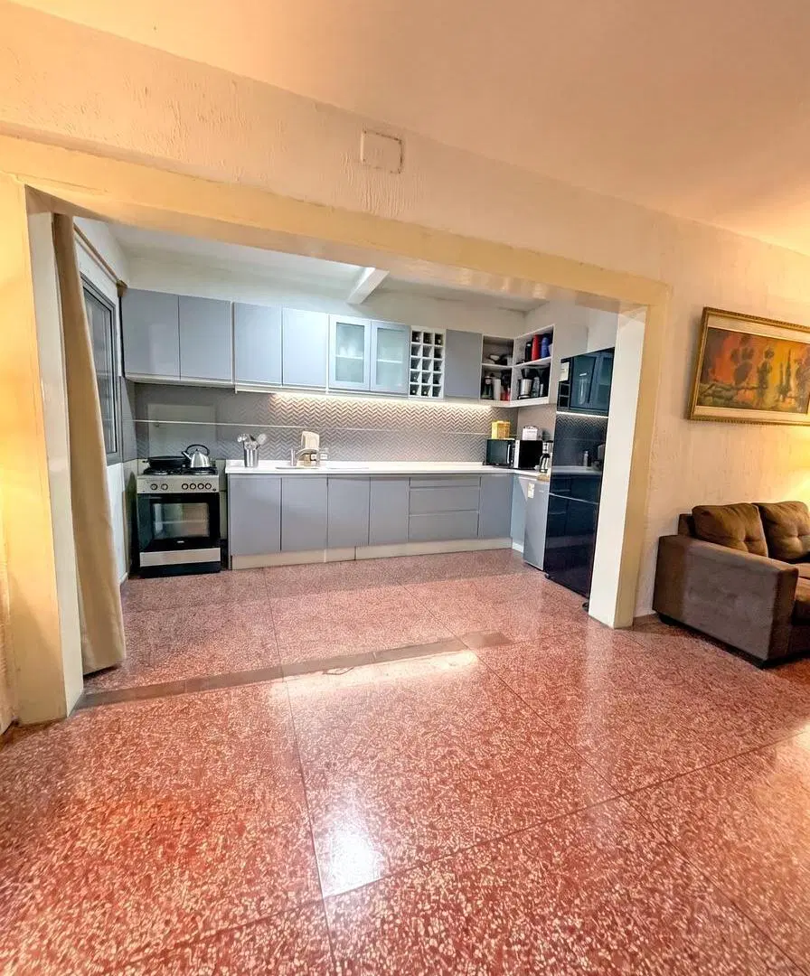 Venta de Casa 2 Dormitorios en La Unión, Montevideo (con Cochera) 8