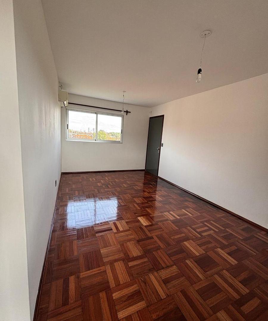 Foto de Alquiler Apartamento 2 dormitorios en Villa Española, imagen 2