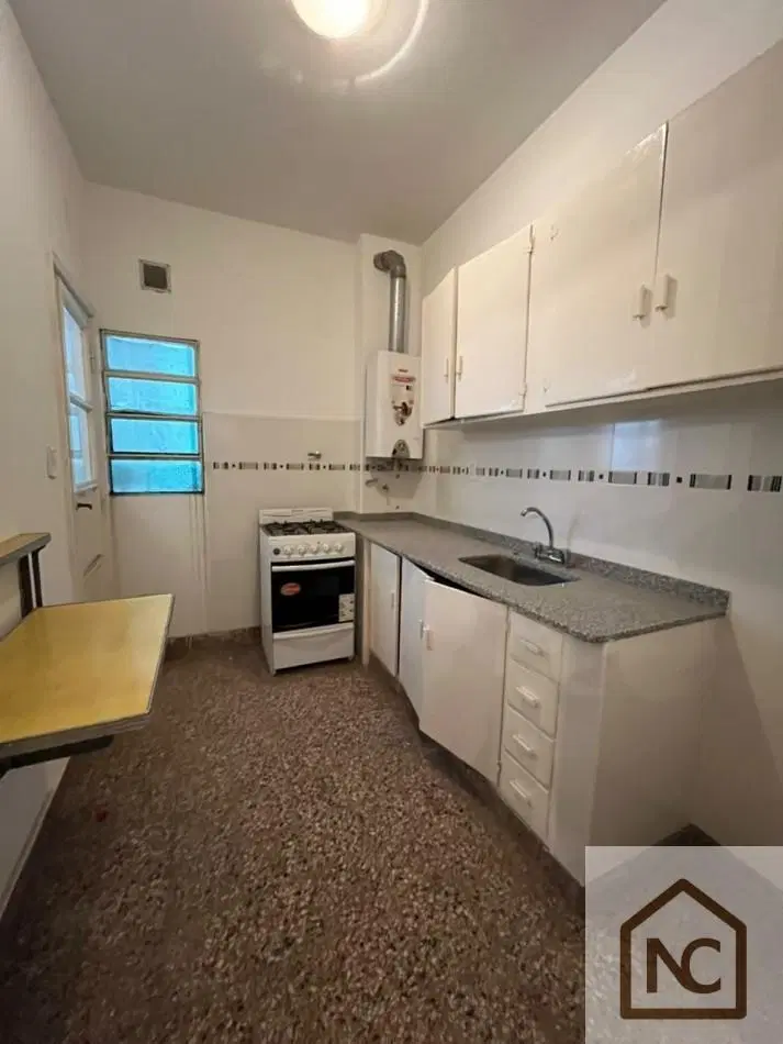 Departamento Dos Ambientes con Dependencia en Alquiler Zona Centro 2