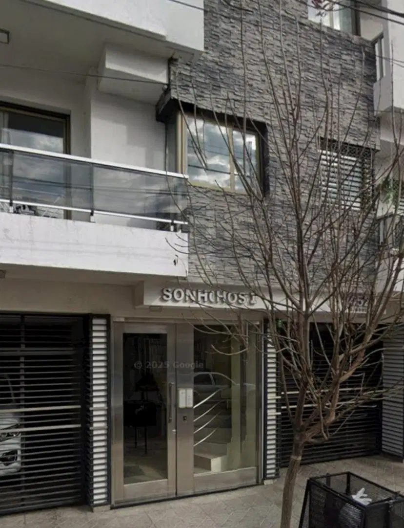 VENTA COCHERA EN PLANTA BAJA EN CASEROS 5