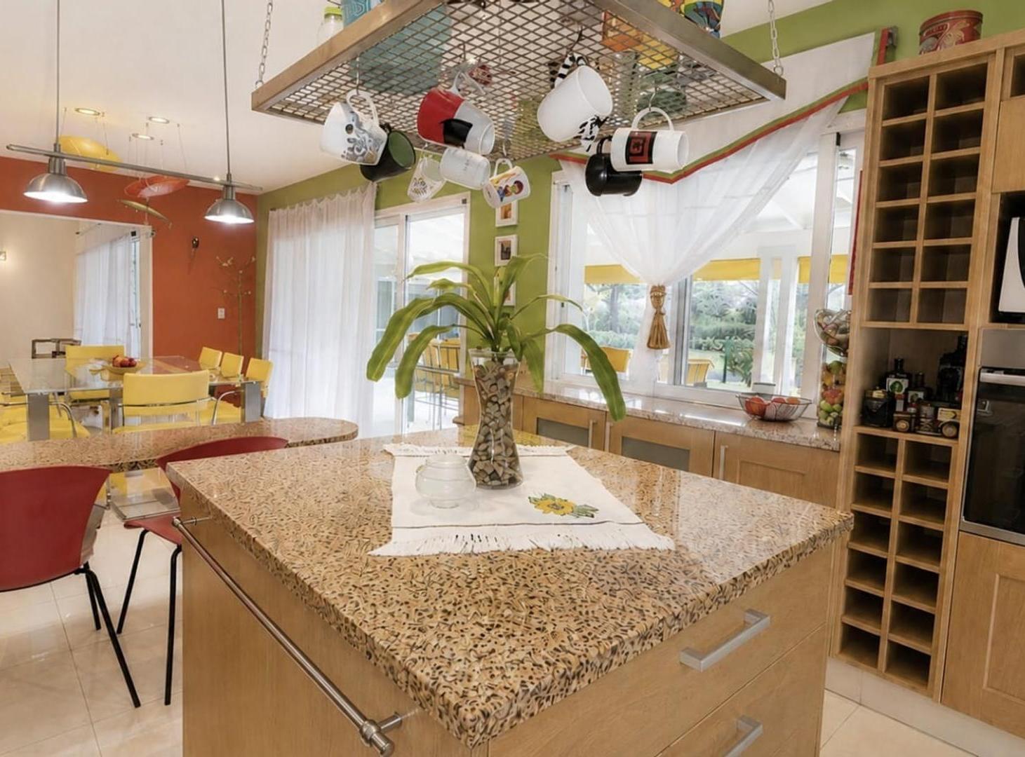 Foto de CASA 6 AMBIENTES EN SANTA MARIA DE LOS OLIVOS ,GRAND BOURG, imagen 5