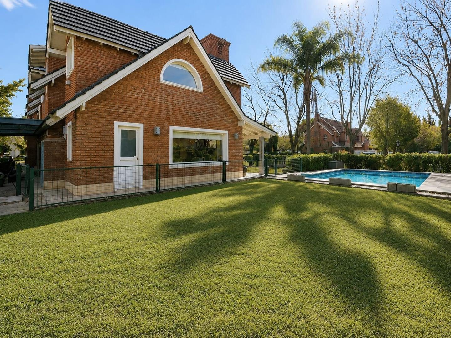 Foto de CASA 6 AMBIENTES EN SANTA MARIA DE LOS OLIVOS ,GRAND BOURG, imagen 1