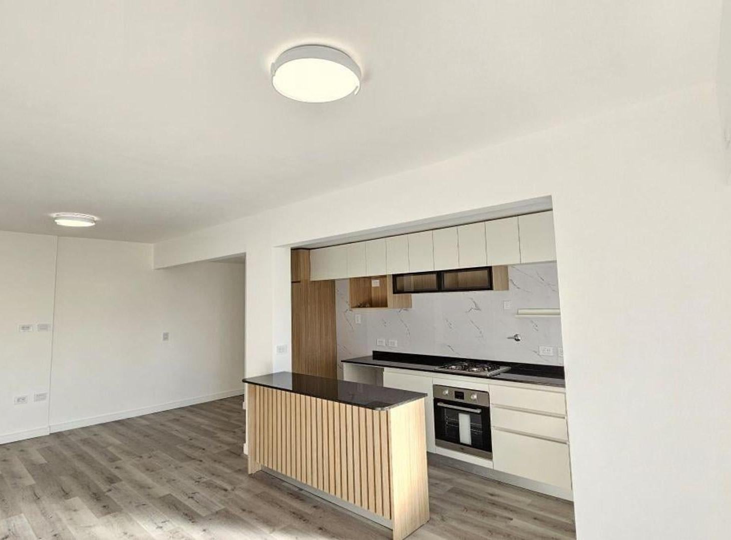 Foto de VENTA DEPARTAMENTO 3 AMB RECICLADO A NUEVO, imagen 2