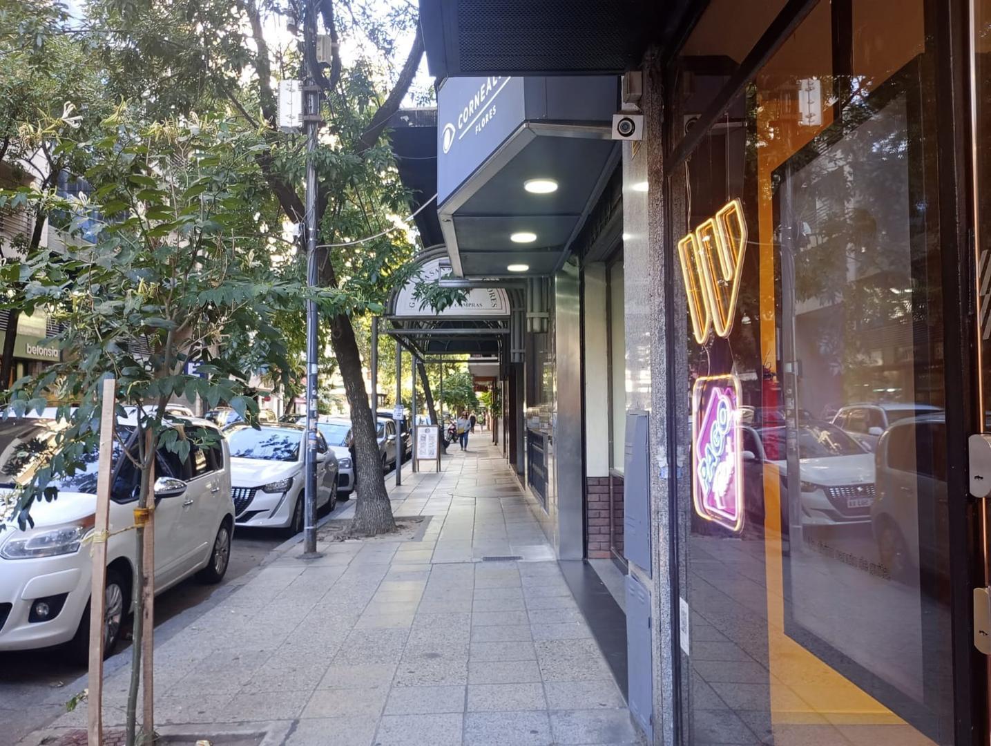 Foto de VENTA DEPARTAMENTO 3 AMB CON BALCON EN FLORES, imagen 1