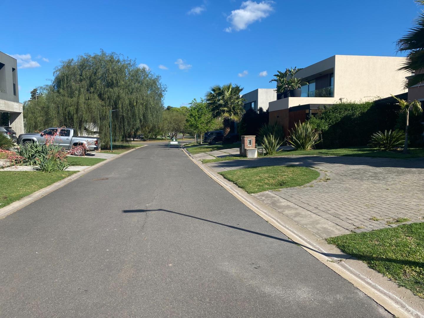 Foto de Venta Lote Exclusivo en Barrio Cerrado Alvear de Benavidez, imagen 3