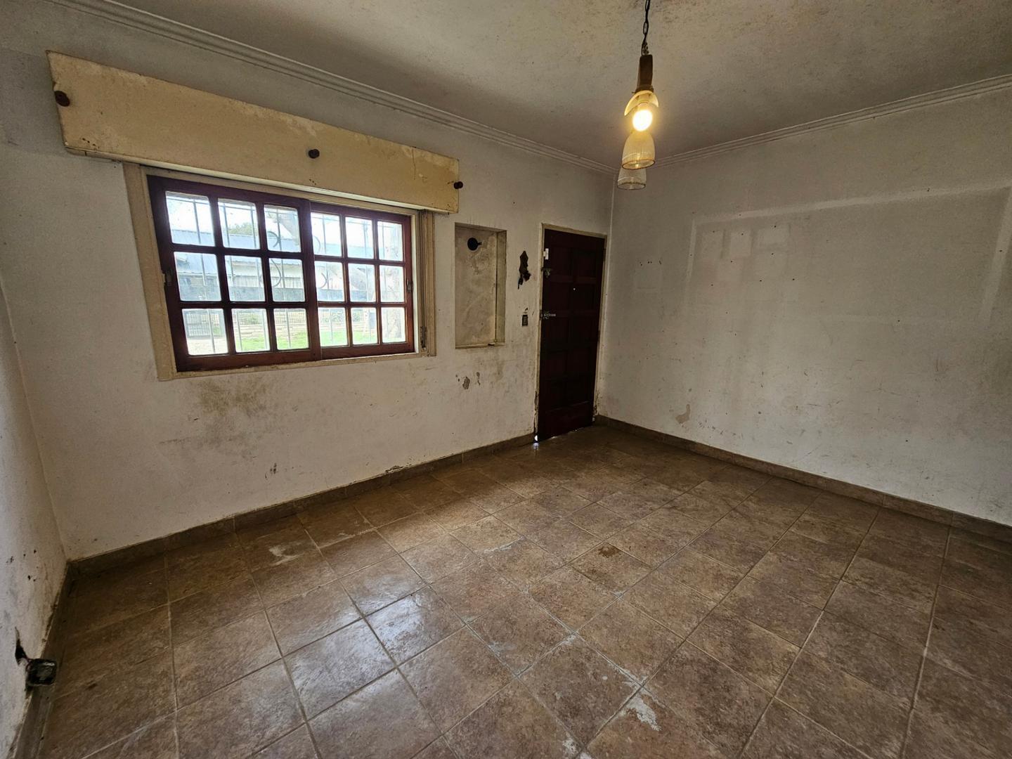 Foto de VENTA PROPIEDAD 3 UNIDADES EN BLOQUE Y POTENCIAL- CARAPACHAY, imagen 4