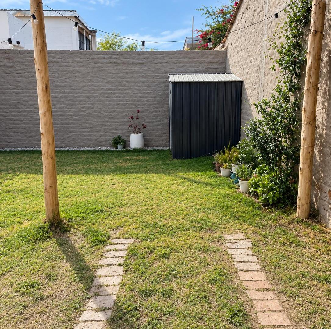 Foto de CASA EN VENTA. BARRIO CEMENTISTA 1, imagen 2
