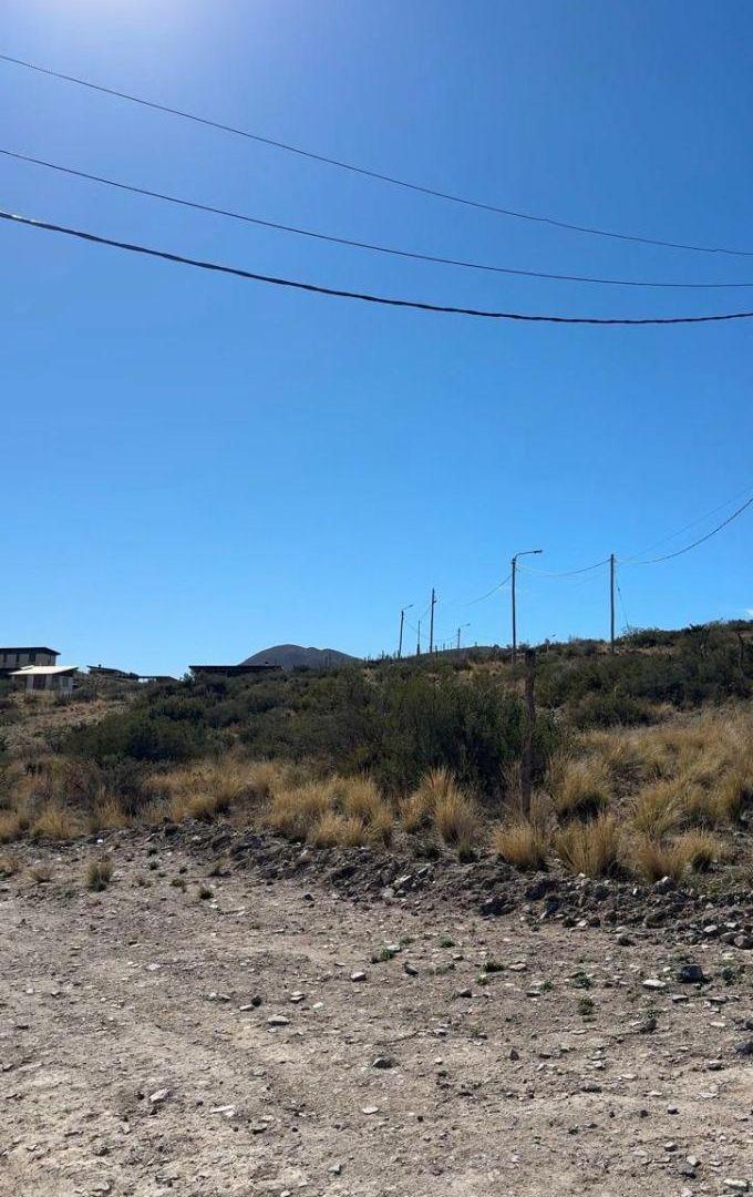 Foto de LOTE EN ESQUINA DE 2.042 M2 CON VISTAS A LA MONTAÑA | EL SALTO |, imagen 3