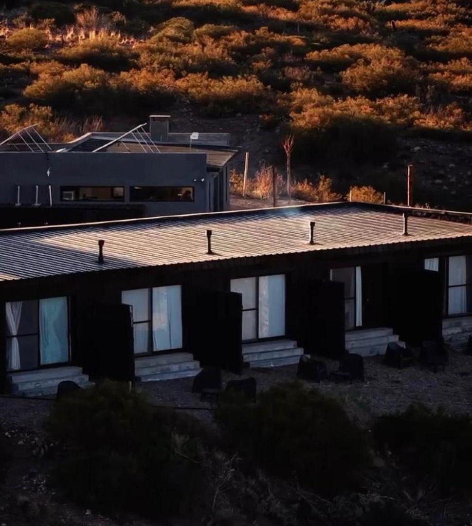Foto de COMPLEJO TURÍSTICO EN VENTA SOBRE RUTA 7 | 5 HABITACIONES | VISTAS AL, imagen 3