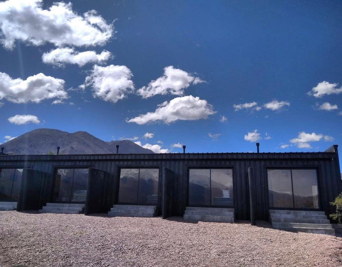 Foto de COMPLEJO TURÍSTICO EN VENTA SOBRE RUTA 7 | 5 HABITACIONES | VISTAS AL, imagen 2