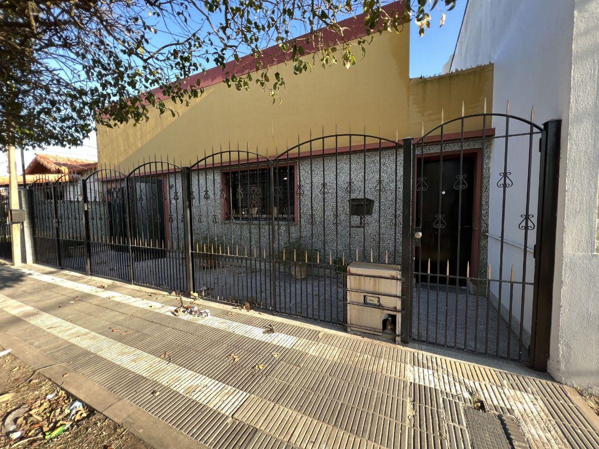 Casa con 1 dormitorio de 159 m² en venta en Ensenada