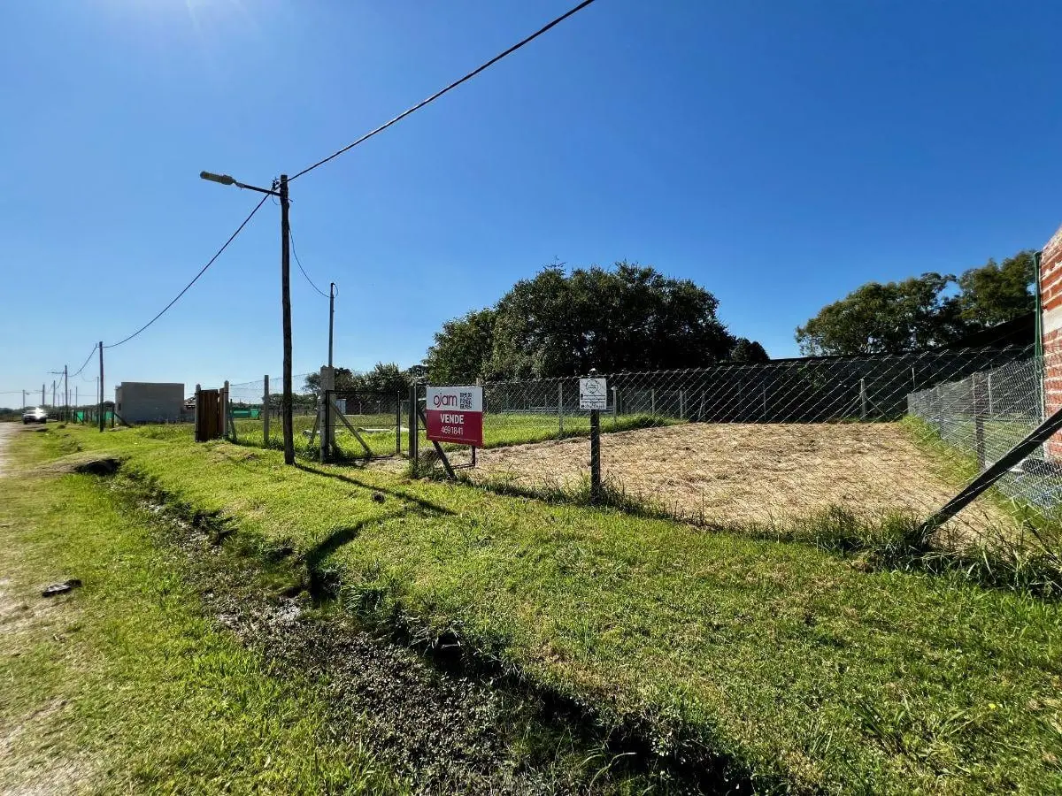 Lote en Barrio Cerrado "El Roble" 2