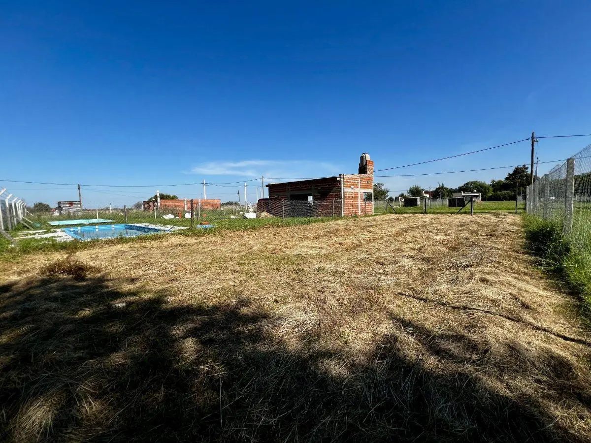 Lote en Barrio Cerrado "El Roble" 5