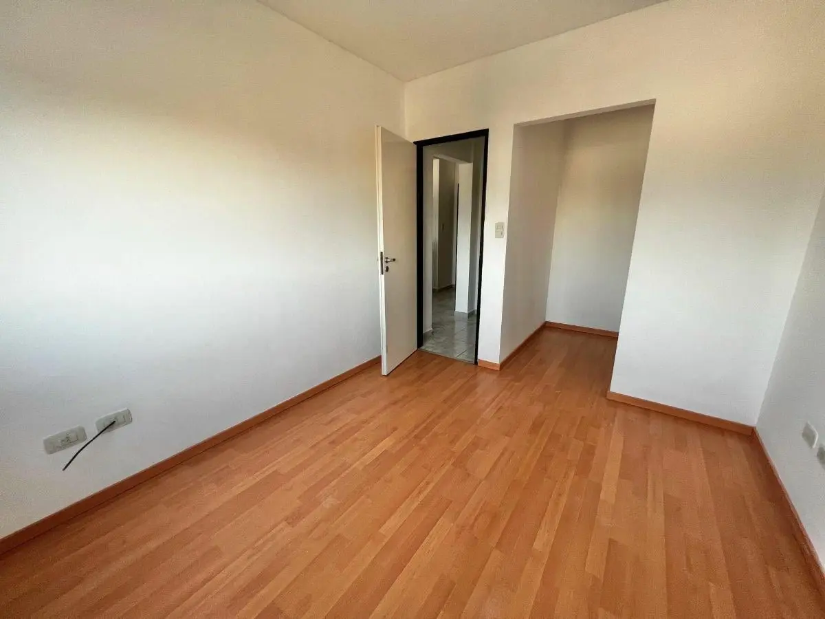 Dpto interno con balcón 3
